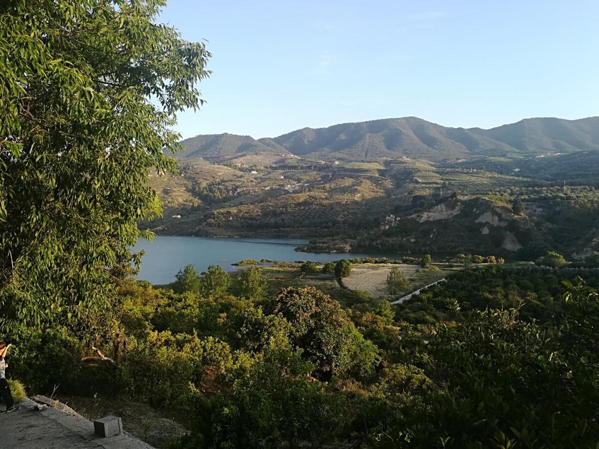 Hostal Y Apartamento Rural Los Naranjos Melegis 外观 照片
