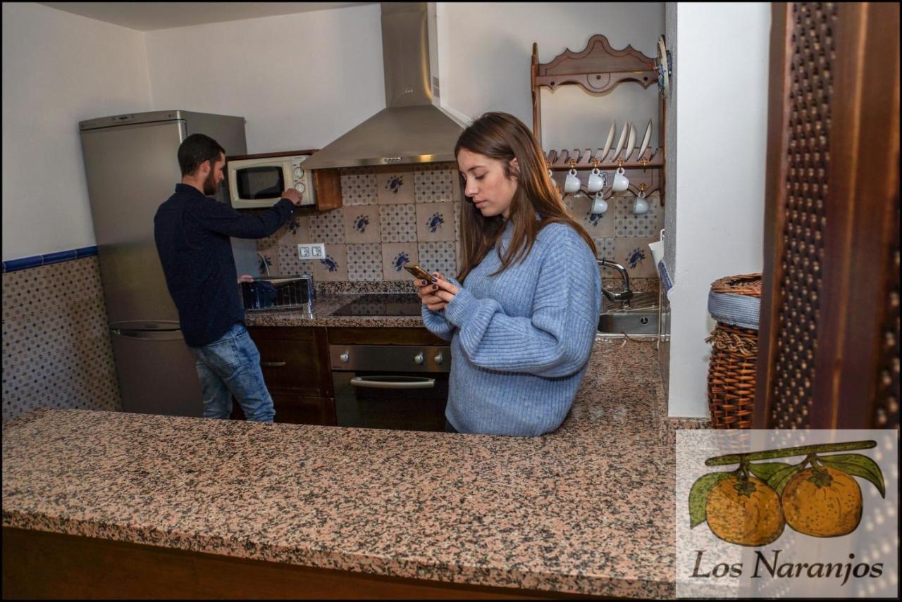 Hostal Y Apartamento Rural Los Naranjos Melegis 外观 照片